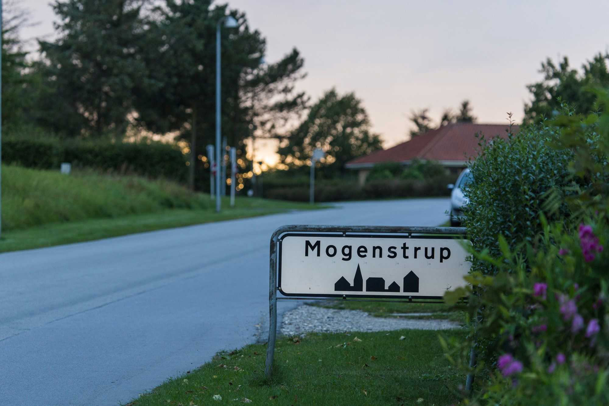 Byskiltet på vej ind i Mogenstrup