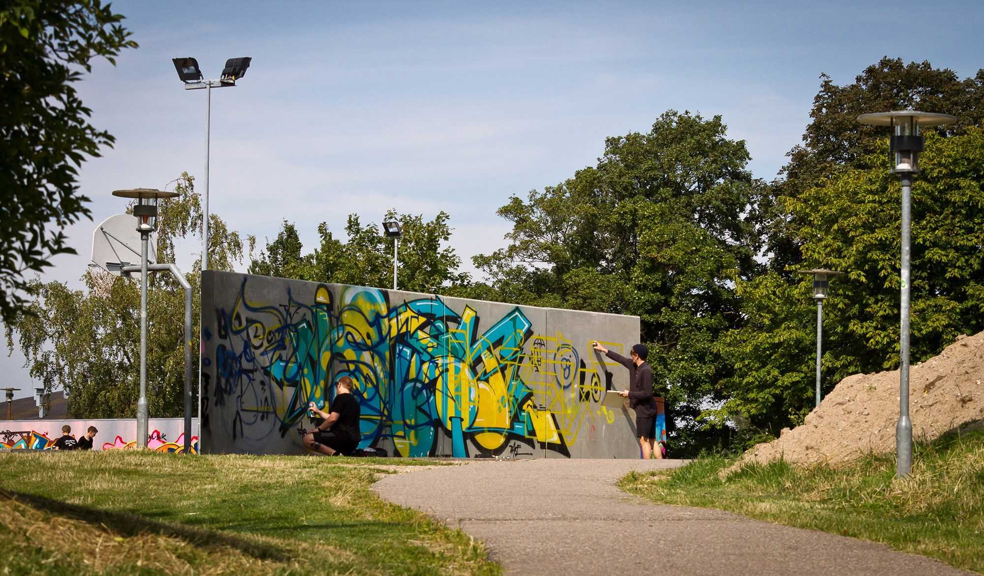 Graffiti tegn på gavl i Næstved Bymidte