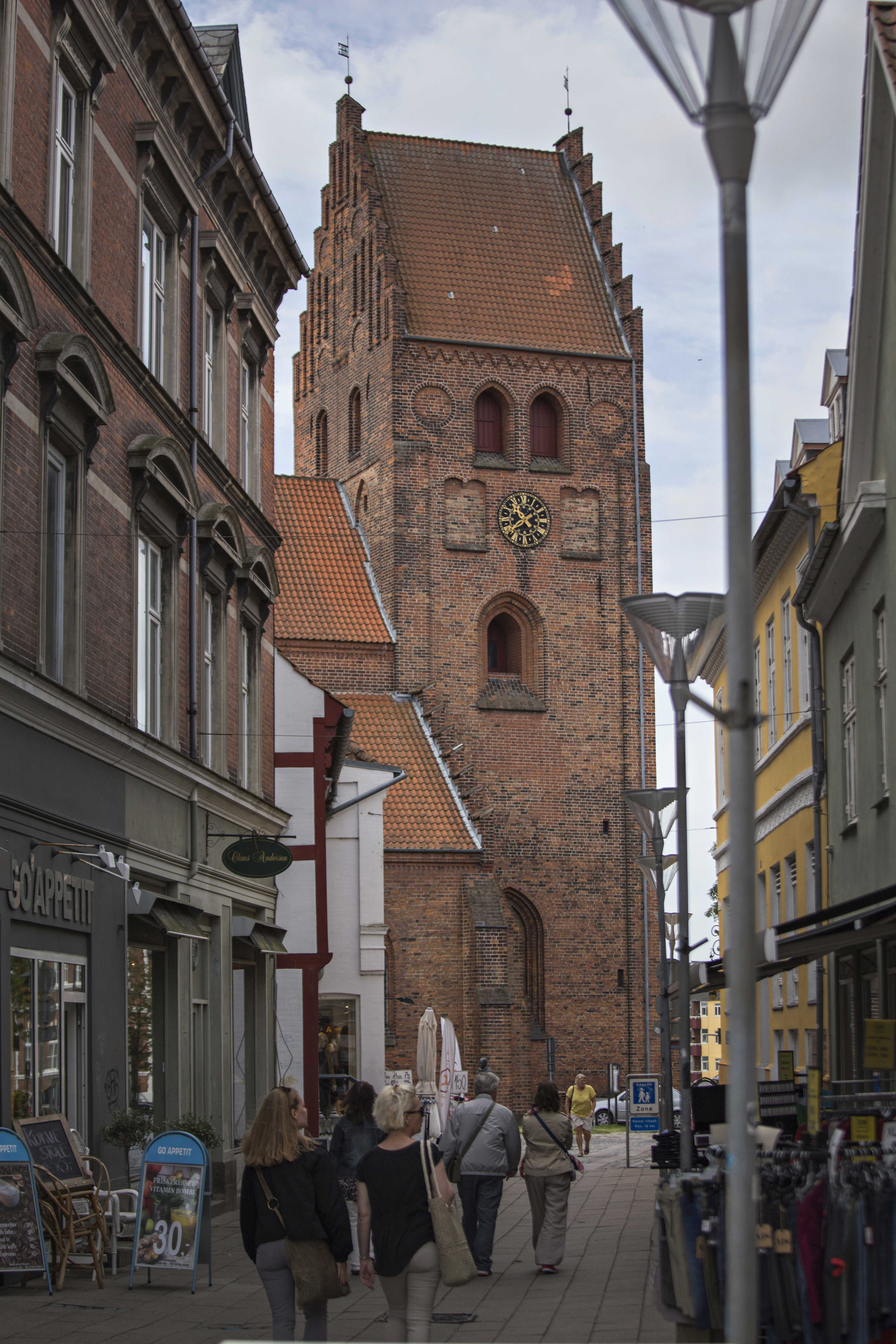 Sct. Peders kirke set fra Axeltorv