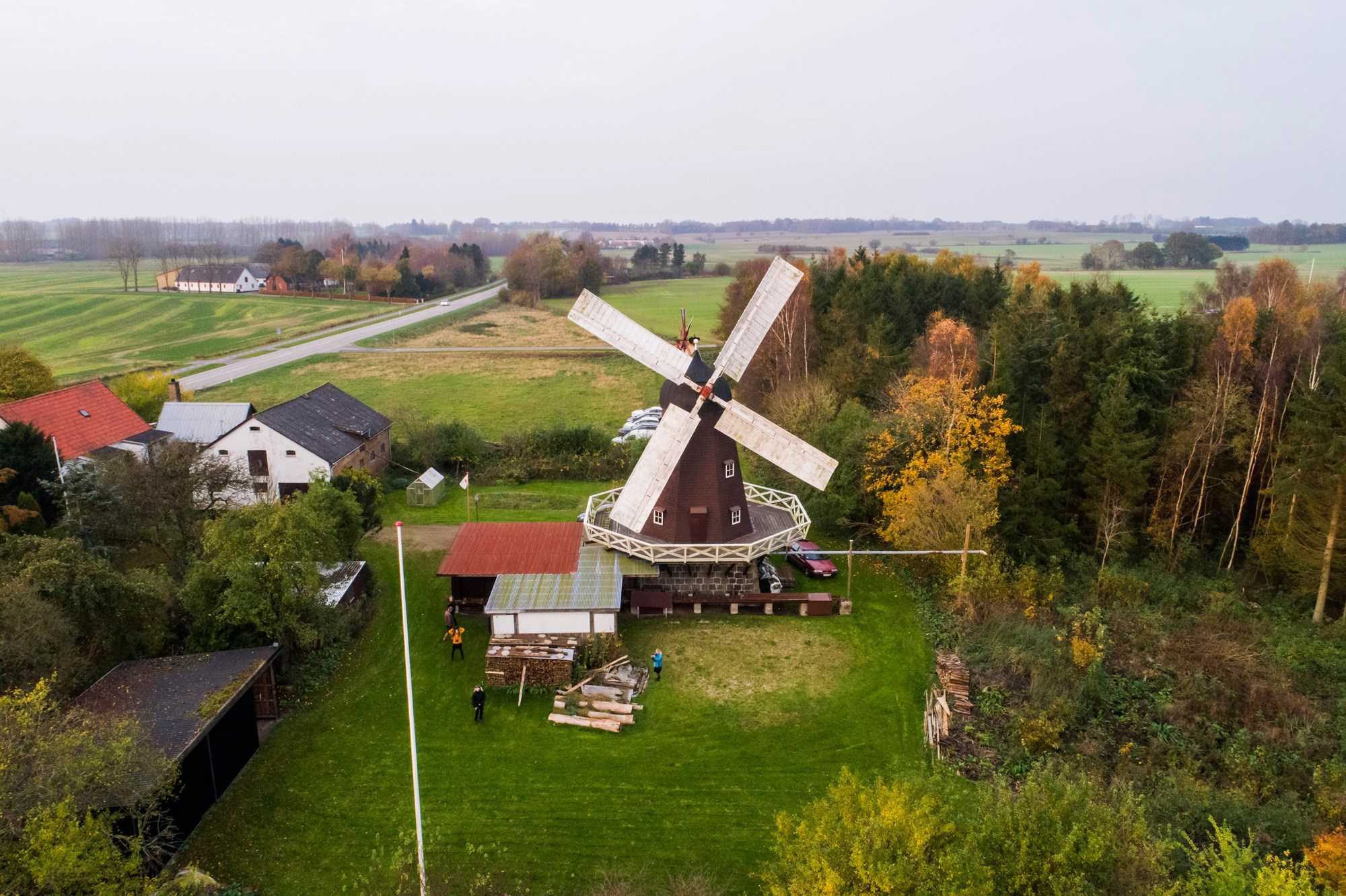 Dronefoto af Herlufmagle Mølle